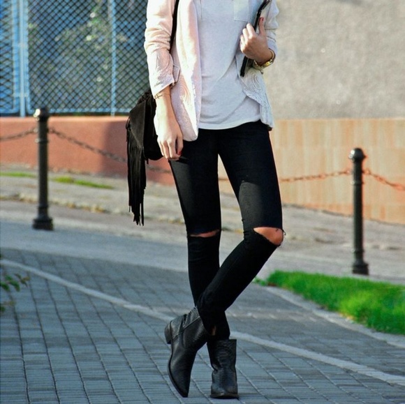 knee hole black jeans